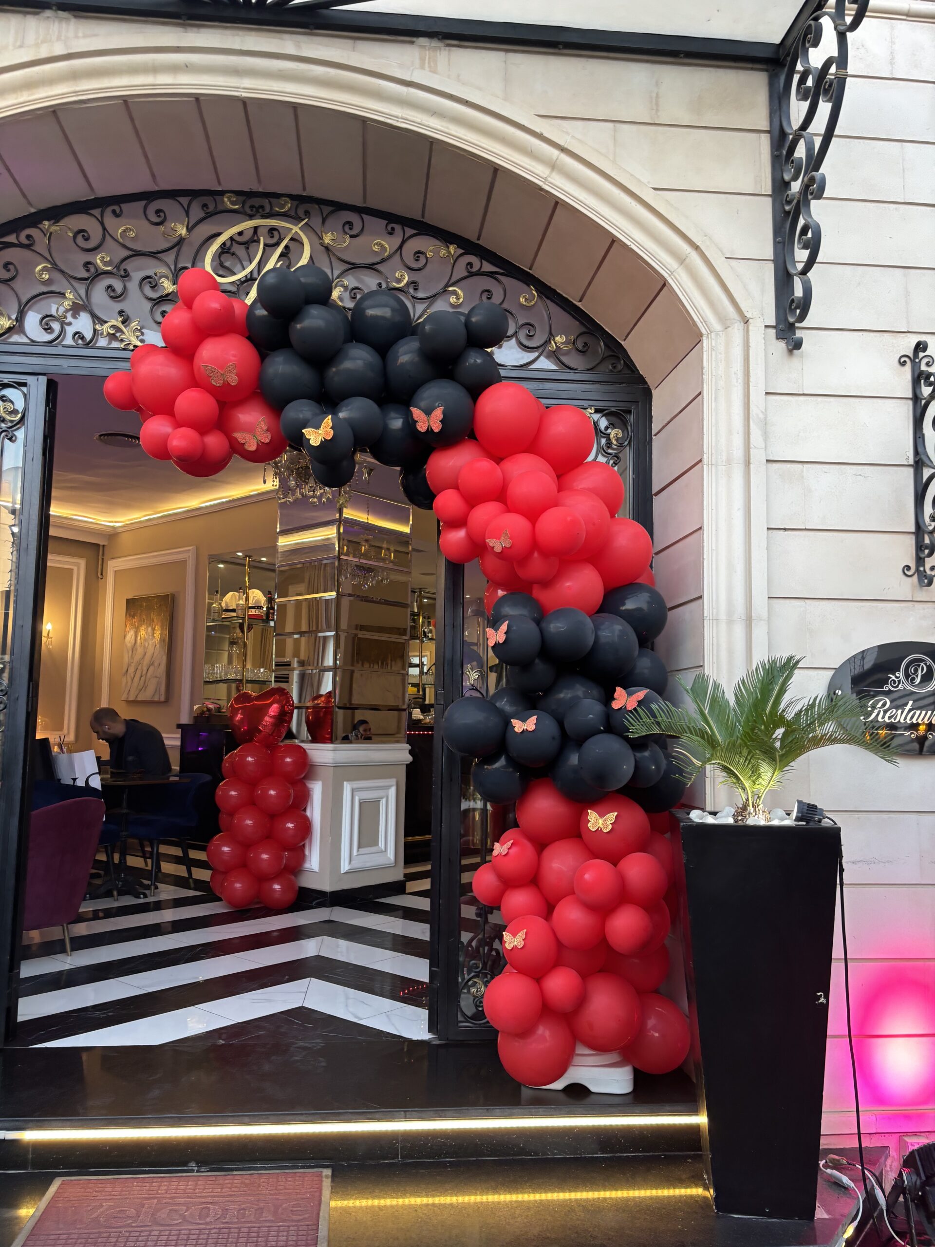 Saint-Valentin 2026 : Une Décoration Romantique pour Célébrer l’Amour avec Deco Fiesta